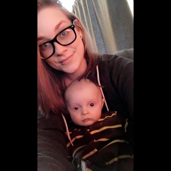 Meet your Posher, Brenda - Picture 3 of 6